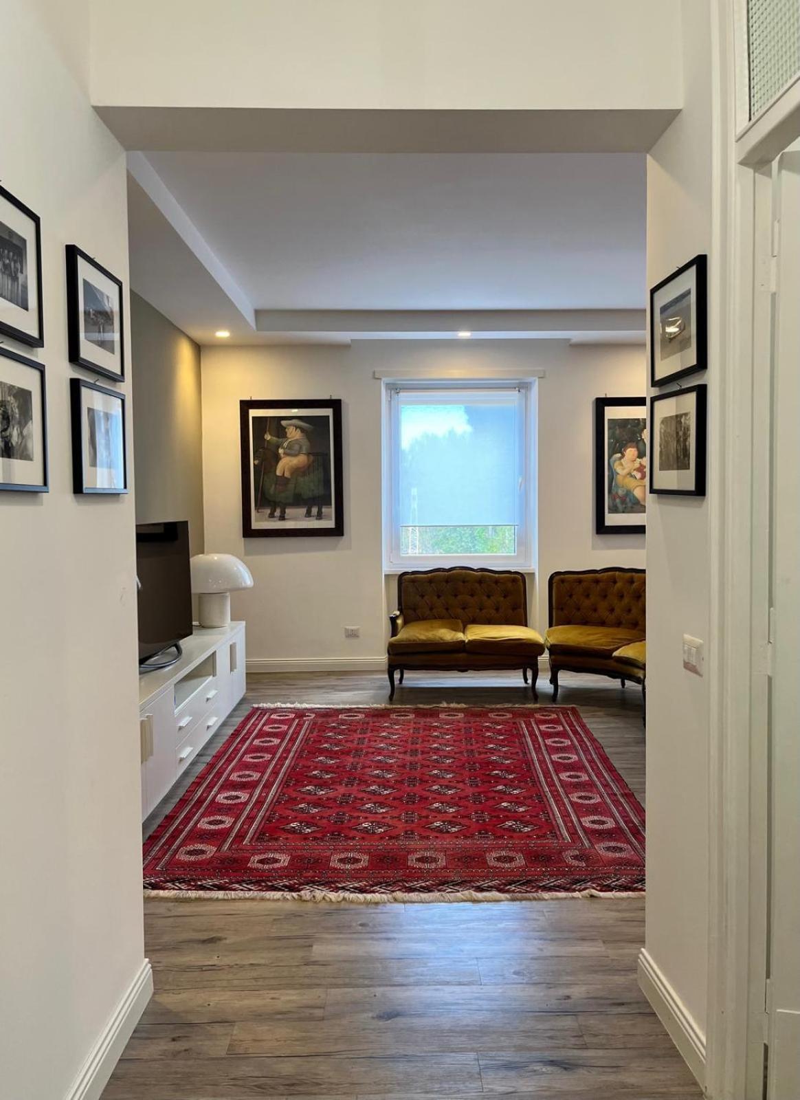 Apartment On The Square Rome Exterior photo